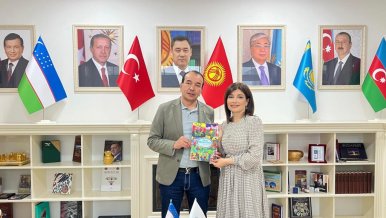 Özbəkistanın mədəniyyət və turizm naziri Beynəlxalq Türk Mədəniyyəti və İrsi Fondunu ziyarət edib
